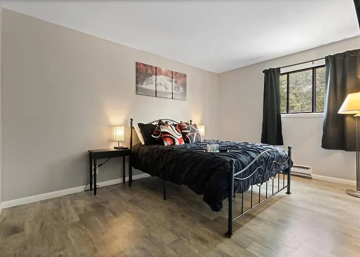 Cozy2bd Chgolnd Freeparkg Sleeps6 Freewi-fi